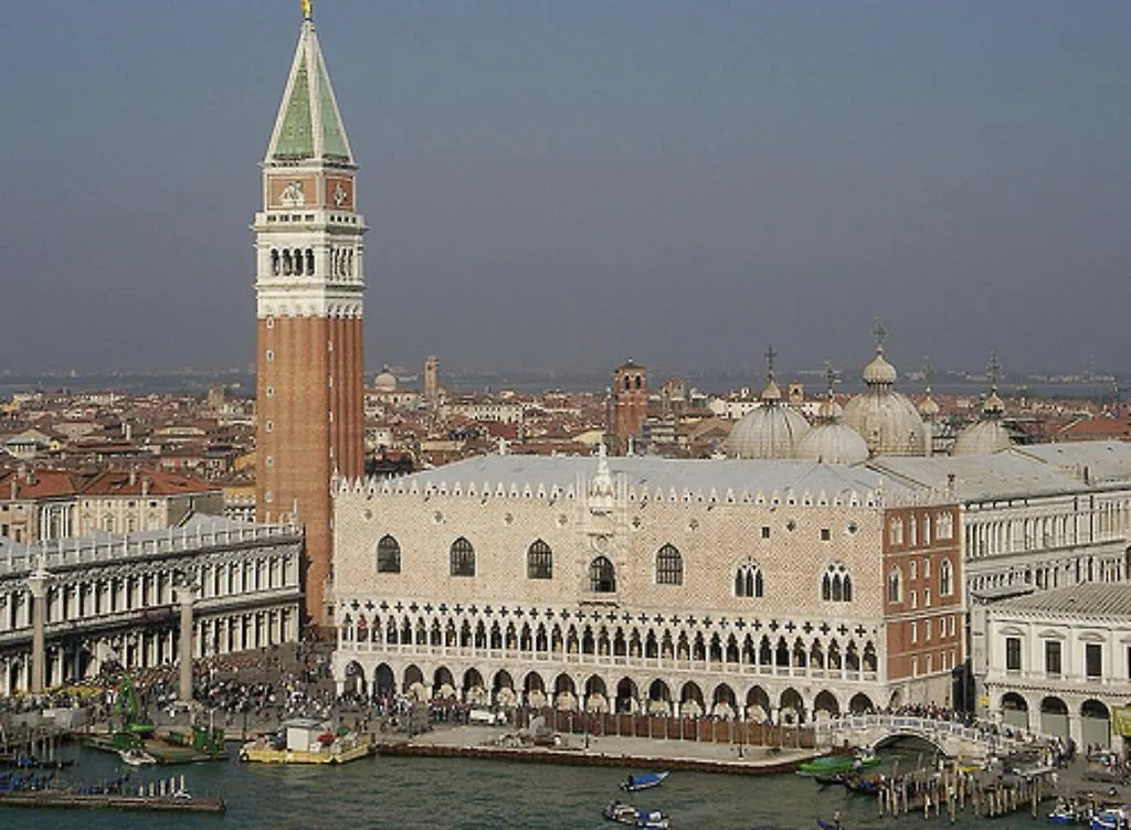 San Marco Suite Apartments Venice